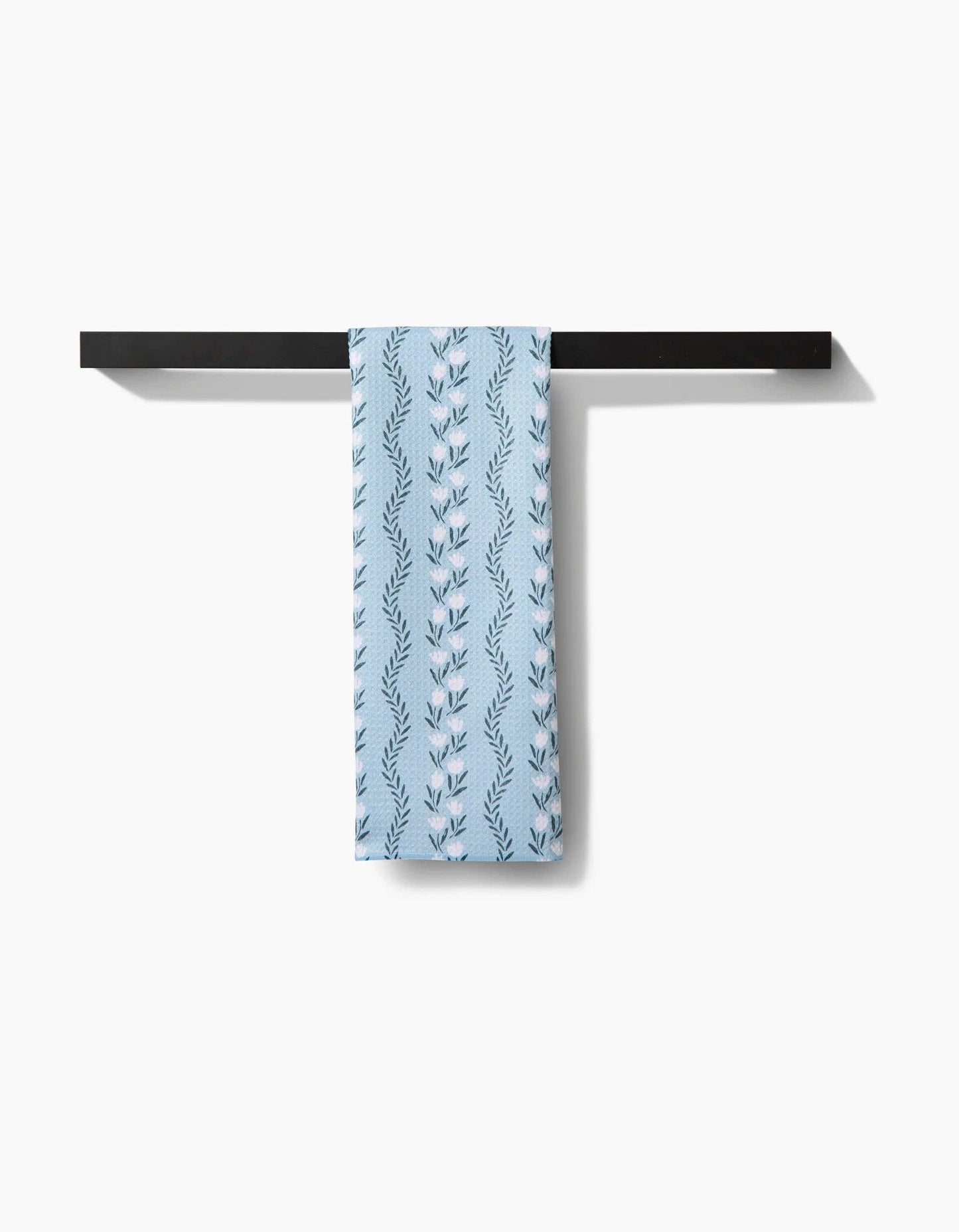 GEOMETRY Vintage Floral Stripe
